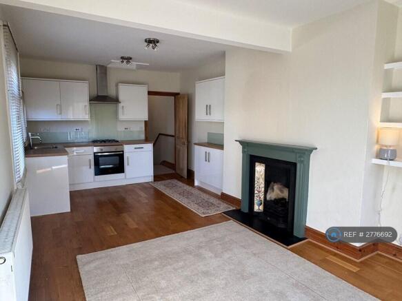 Open Plan Living Room/Kitchen