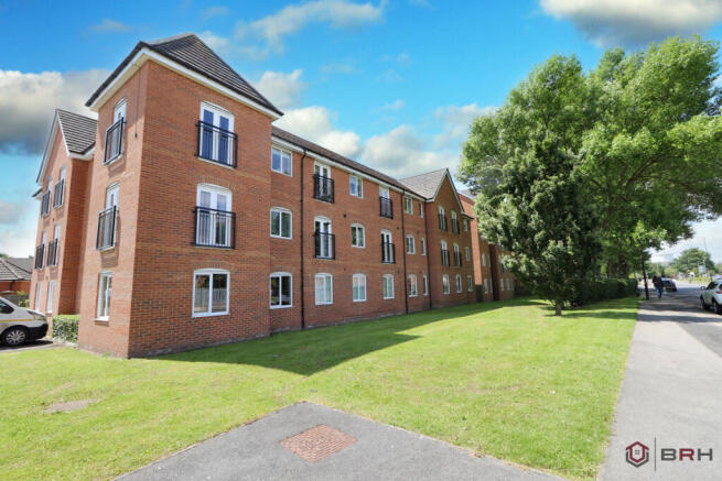 2 bed Apartment for sale Image 7