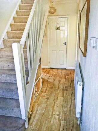 44 Friars Down Stairs Hallway.jpg