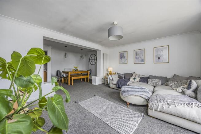 19 Fraser Road, Bedhampton-PorticoMarketing-SoldBy