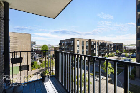 Bowen Drive, Charlton