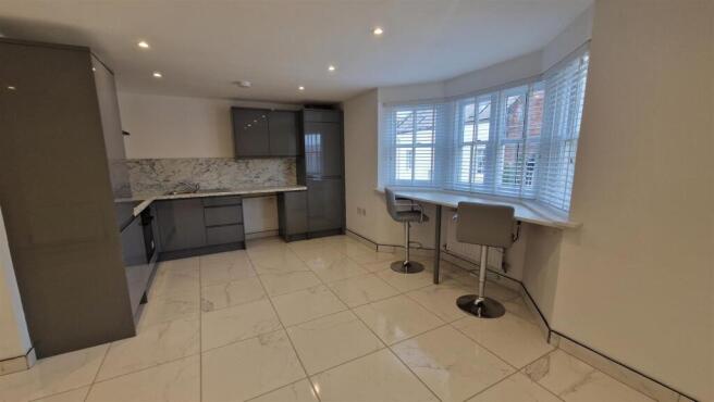 Lounge/Kitchen