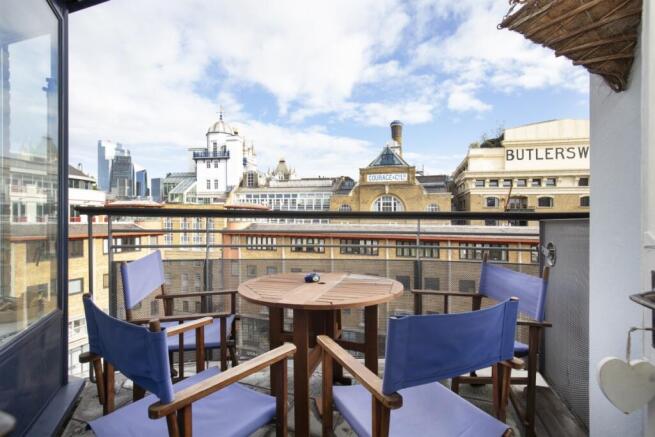 Admirals Court