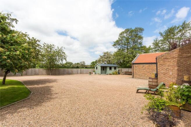 Driveway / Parking