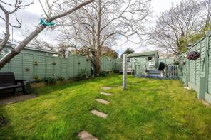 113, Constance Crescent, Hayes, Bromley BR2 7QG