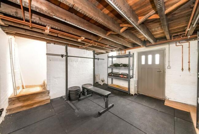 3 bed Terraced for sale Image 6