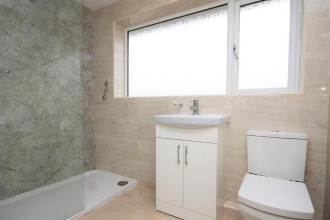 SHOWER ROOM /W.C.