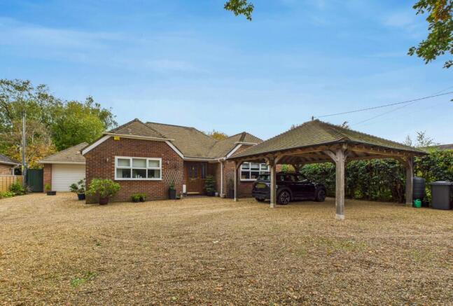 CAM03624G0-PR0168-STILL062