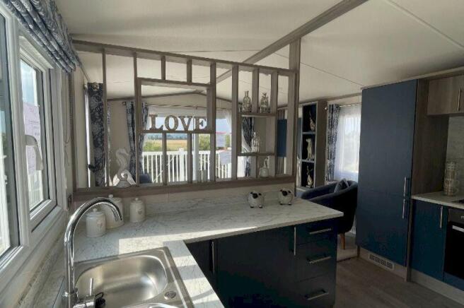 Two Bed Regal Hemsworth, Ketch Caravan Park, Broomhall, Worcester, Worcestershire, WR5 3HW photo 5
