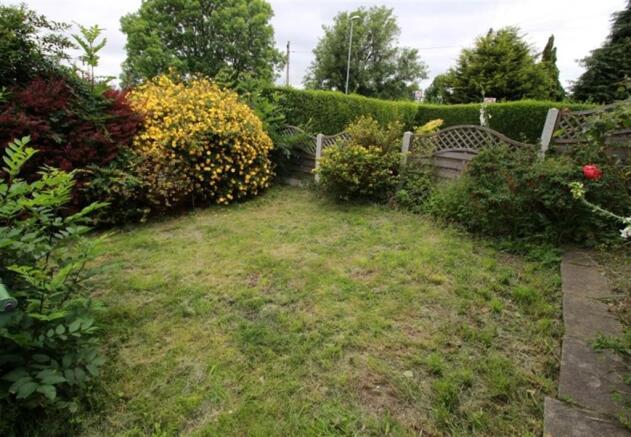 FRONT GARDEN 