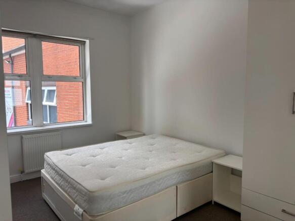 1 bed House to rent Image 4