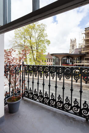 2 bed Apartment for sale Image 10