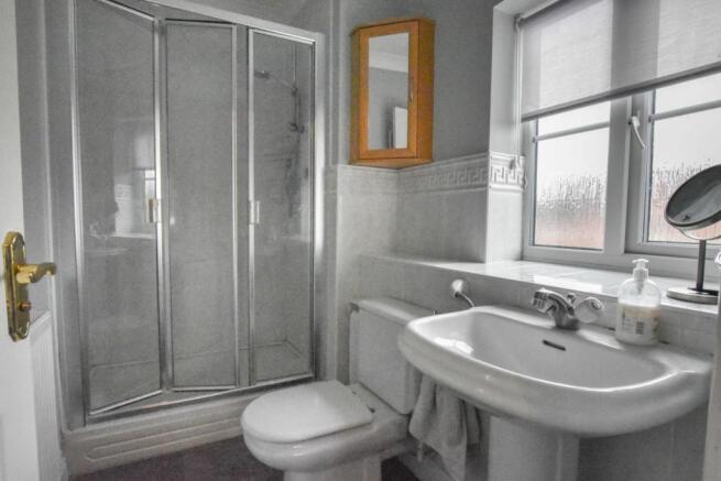 Master En-suite