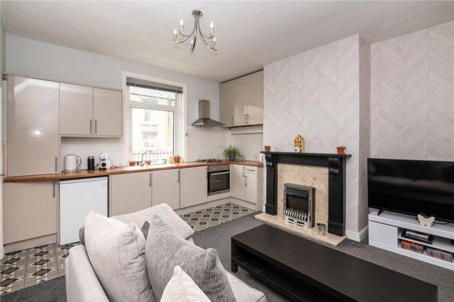 Living / Kitchen