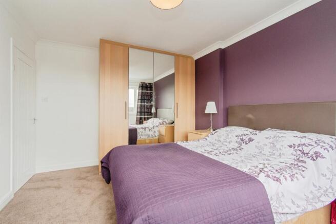 3 bed Semi-Detached for sale Image 10