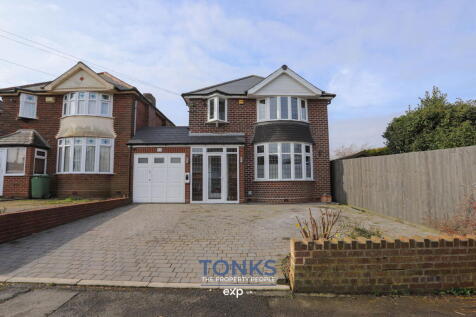 Summerfields Avenue, Halesowen, B62 9NS