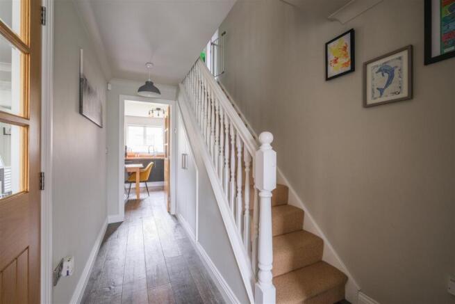 4 bed Detached for sale Image 10