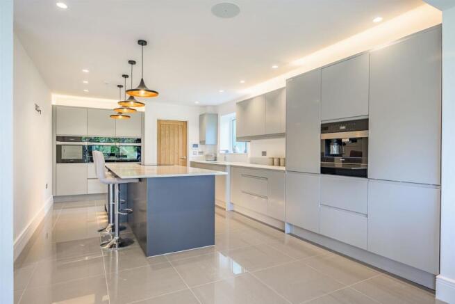 8502843-interior29.jpg