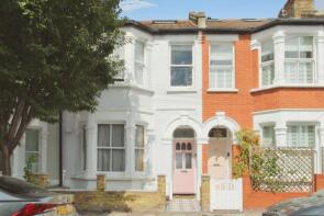 14, Steerforth Street, London SW18 4HH