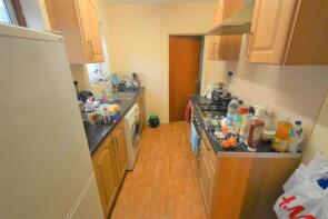 15a, Wrotham Road, Gravesend DA11 0PA