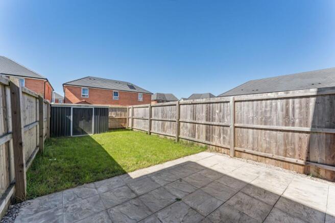 Sundial Close, Thornton, L23 photo 4