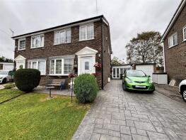 26, Moorgate Avenue, Kippax, Leeds LS25 7PG