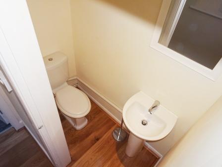 Cloakroom / WC
