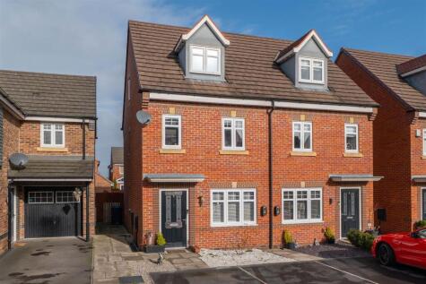 Pennington Drive, Farington Moss, Leyland