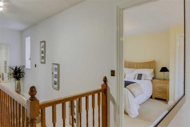 FIRST FLOOR LANDING
