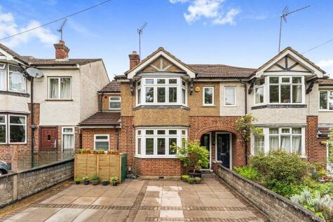 North Western Avenue, Watford, Hertfordshire, WD25