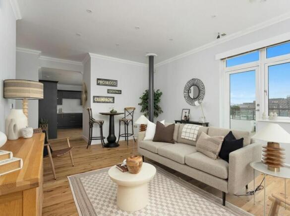 2 bed Penthouse for sale Image 10