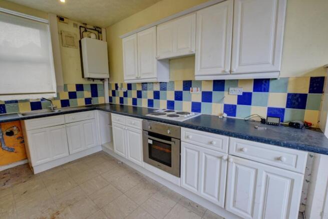 Kitchen 1.jpg