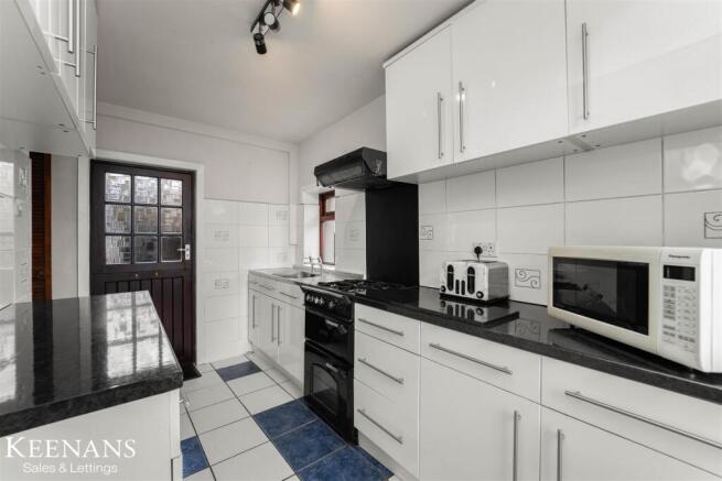2 bed Detached for sale Image 8