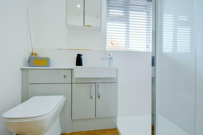 Shower Room.jpeg