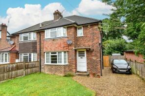 Quainton, Loudhams Road, Little Chalfont HP7 9NY