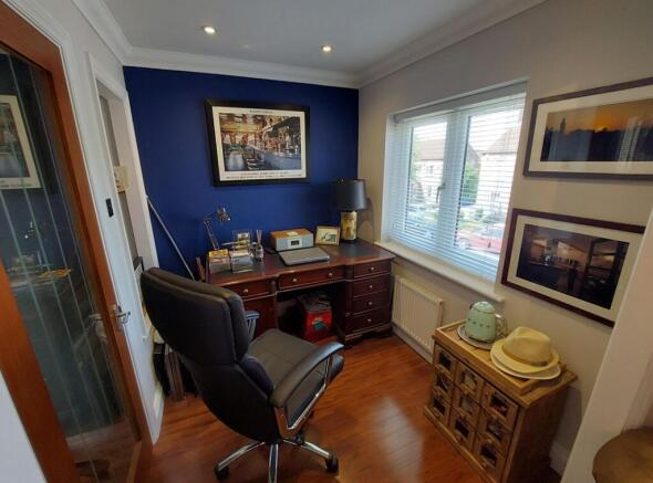 3 bed Link Detached House for sale Image 11