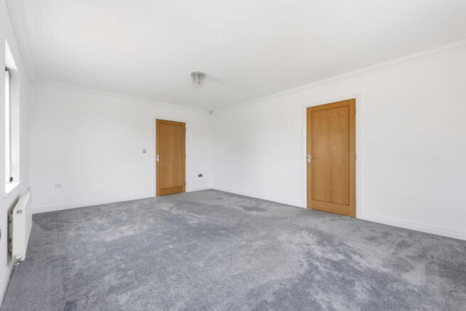 2 bed Apartment for sale Image 5