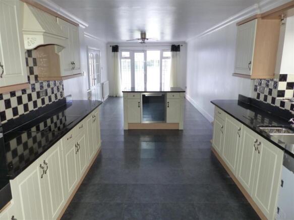Kitchen/Family Room