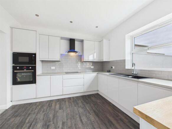 Kitchen/Dining Room