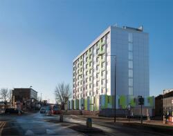 Flat 8, 76 Trident House, Station Road, Hayes UB3 4FP