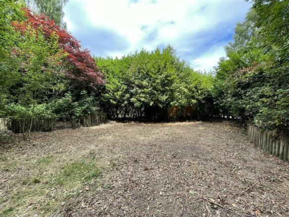 Flat5Garden1.jpg