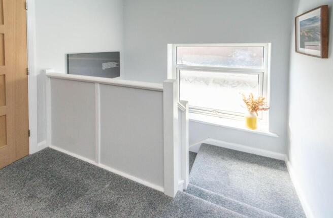 ENTRY WAY AND LANDING