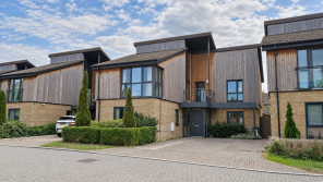 33, Aiken Grange, Oakgrove, Milton Keynes MK10 9SR