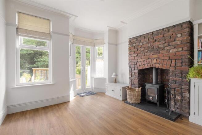 3 bed Terraced for sale Image 9