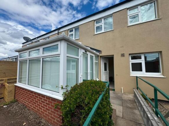 4 bed End of Terrace to rent Image 12