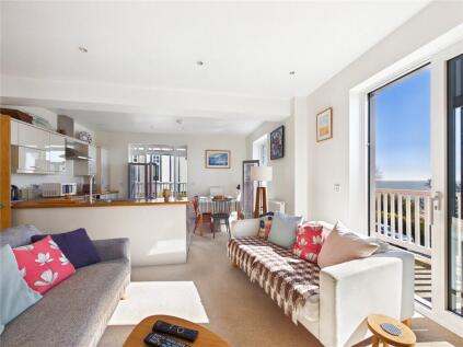 Wolsey Gardens, Felixstowe, Suffolk, IP11