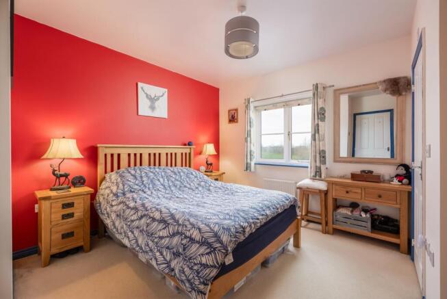3 bed Semi-Detached to rent Image 7