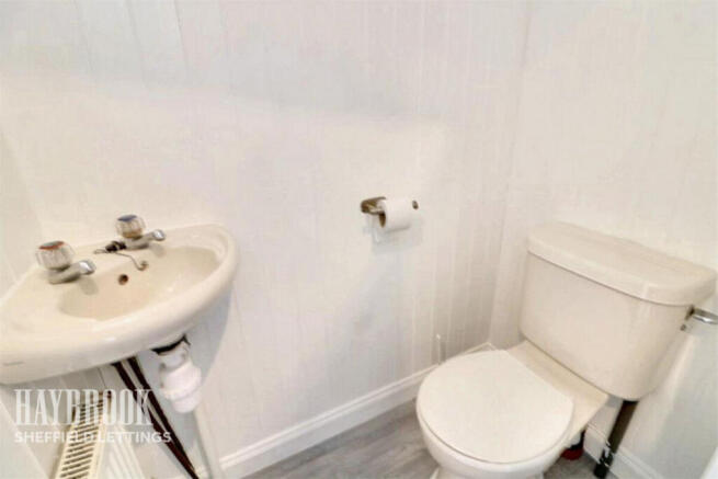 3 bed End of Terrace to rent Image 6