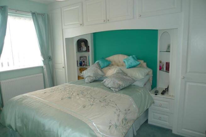 BEDROOM 1