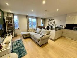 Flat C, 47 Peter Baker House, Northbrook Street, Newbury RG14 1DT